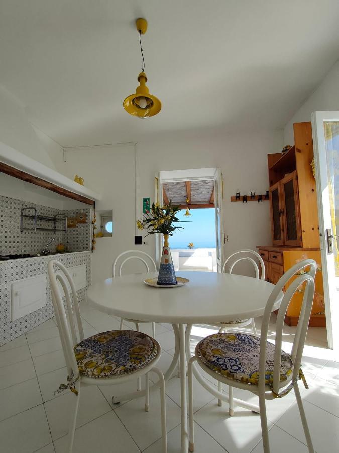 Villa Casa Mariva à Lipari  Extérieur photo