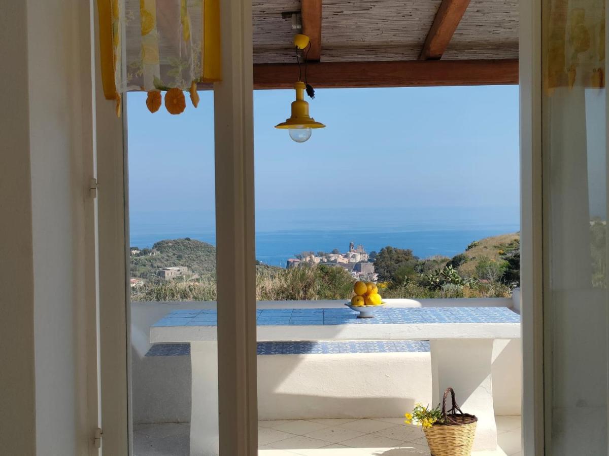 Villa Casa Mariva à Lipari  Extérieur photo